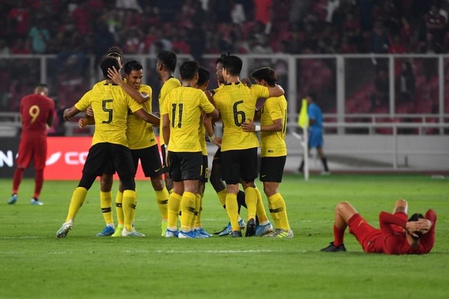 Á quân AFF Cup bất ngờ dẫn đầu bảng G vòng loại World Cup