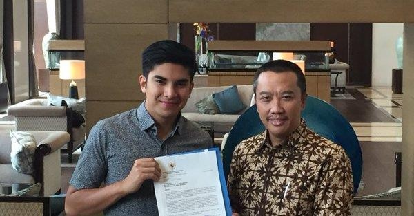 Sợ bị FIFA phạt, Indonesia đến khách sạn xin lỗi Malaysia