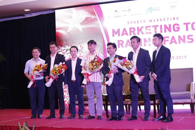 Tiếp thị thể thao: Nhanh lên chứ, vội vàng lên chứ