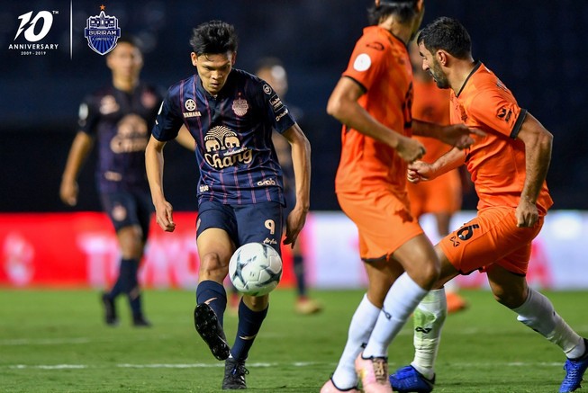Tuyển thủ Thái lại 'tịt ngòi', Buriram gãy mục tiêu thứ hai