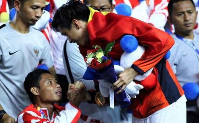 'Nạn nhân' của Văn Hậu về đầu quân Persija Jakarta