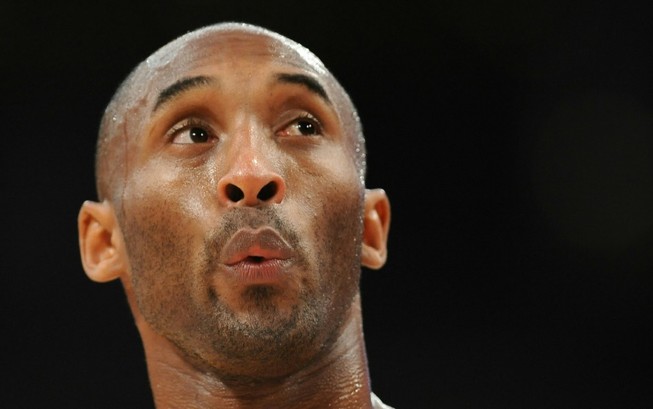 Có vợ huyền thoại bóng rổ Kobe Bryant trong tai nạn máy bay?