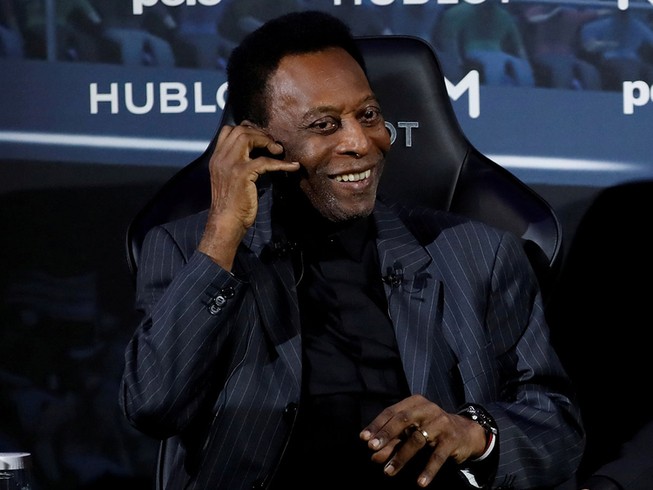 Pele: 'Cám ơn các bạn, tôi vẫn khỏe'