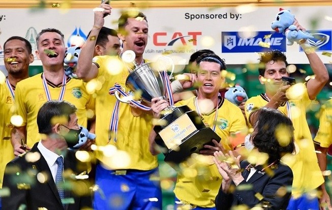 Samba đến Thái 'dạy' Futsal và giành cúp vàng
