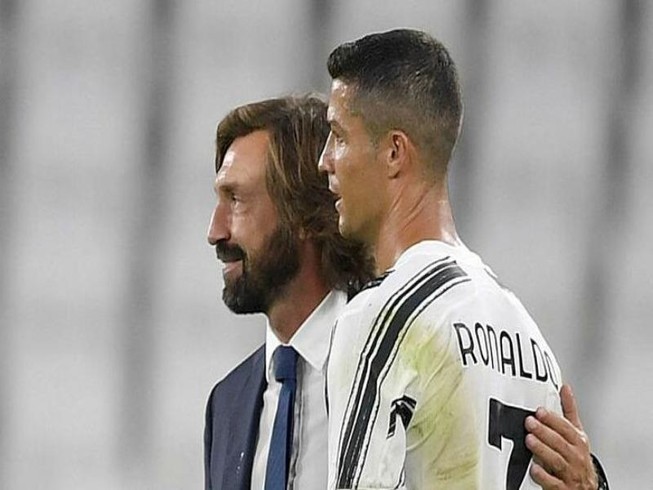 'Coach' Pirlo mừng tuyên bố Ronaldo ở lại