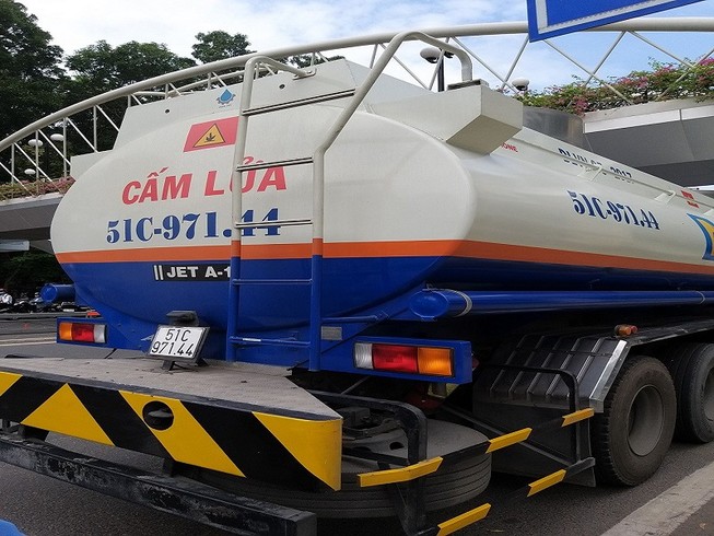 'Xe xitec thường xuyên đi vào đường cấm'