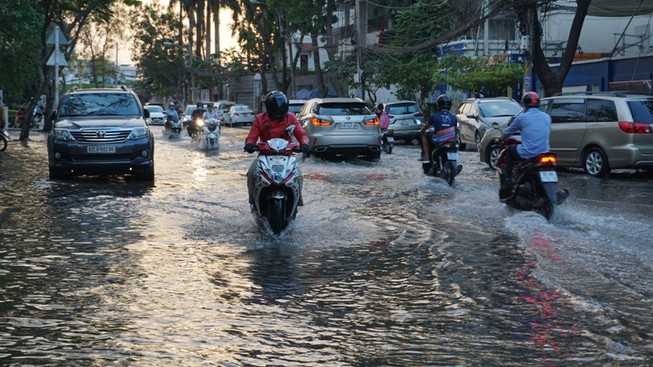 Điểm mặt những con đường 'đau khổ' tại TP.HCM