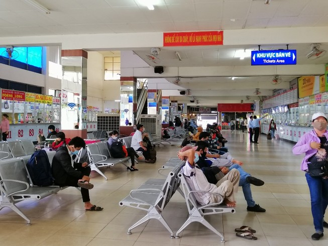 2 bến xe lớn TP.HCM không tăng giá vé dịp lễ 30-4