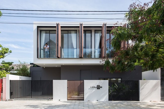 Ngôi nhà 2 tầng nổi bật với cách thiết kế độc nhất, vô nhị