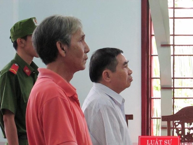 Nguyên hiệu trưởng trường TDTT kêu oan tội tham ô