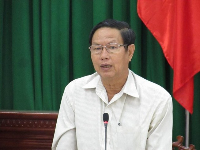 'Nhiều cán bộ xài smartphone nhưng chưa biết mở, gửi email'