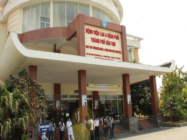 Cần Thơ: 1 người trong khu cách ly dương tính SARS-CoV-2