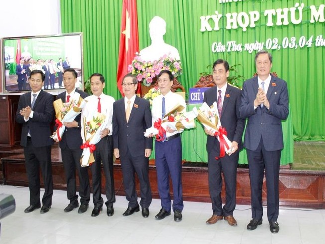 Cần Thơ có 3 tân Phó Chủ tịch UBND và 1 Phó Chủ tịch HĐND