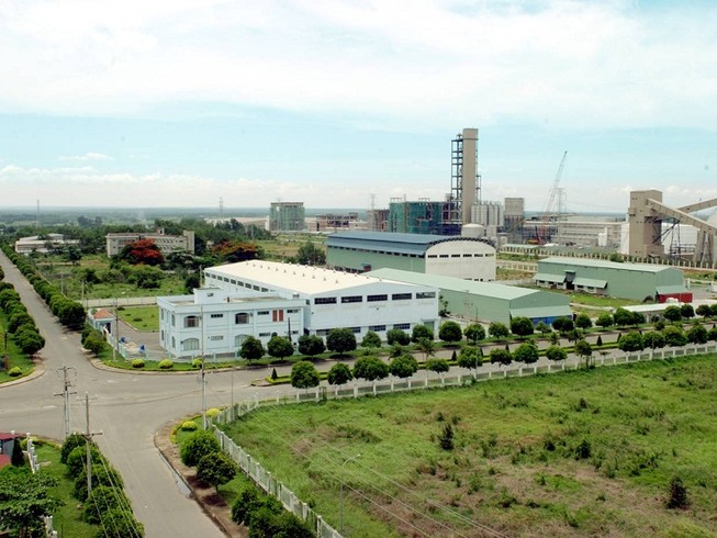 FDI đổ về, giá thuê đất khu công nghiệp 'sốt xình xịch'