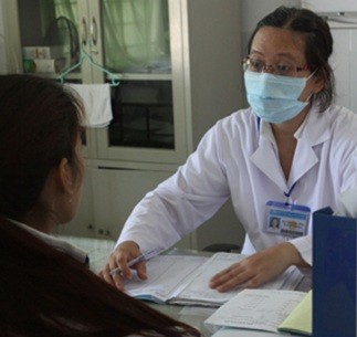 Đề xuất mua bảo hiểm y tế cho người nhiễm HIV/AIDS