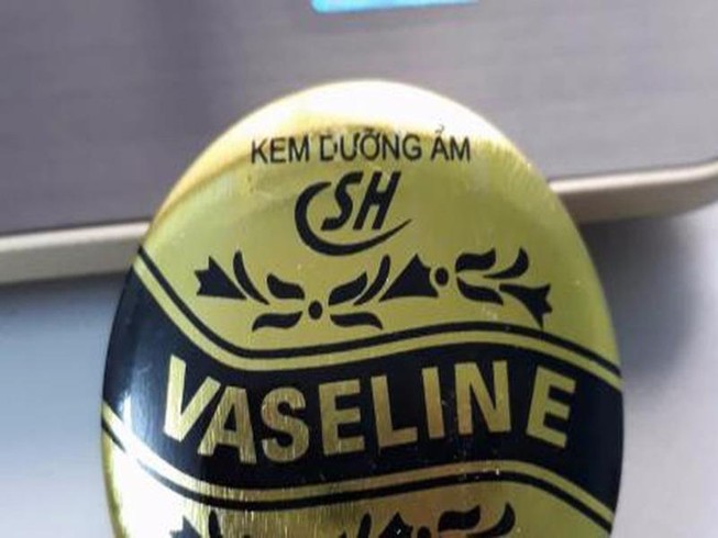 Đình chỉ lưu hành, thu hồi khẩn kem dưỡng ẩm Vaseline SH