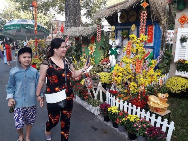 Ngắm đường hoa bệnh viện tết 2020 ở Bệnh viện Chợ Rẫy