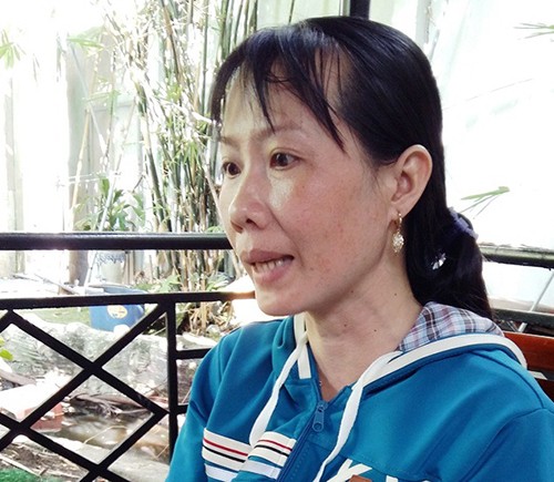 Người nhặt năm lượng vàng khởi kiện vì bị cho nghỉ việc