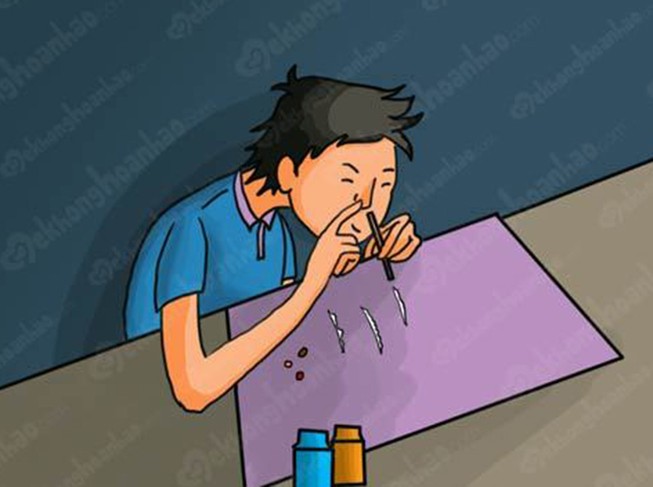 Công an phát hiện 8 học sinh sử dụng ma túy