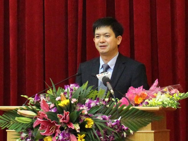 Nhân sự mới (tiếp theo)