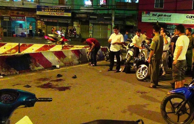Thanh niên đâm gục người phát cơm thiện nguyện