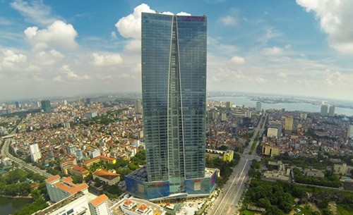 Thang máy rơi tự do, cách nào để toàn mạng?