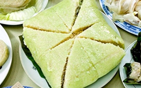 Những người không nên ăn bánh chưng ngày Tết