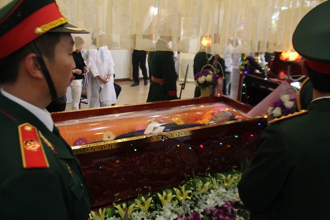 Vĩnh biệt Nguyễn Bá Thanh: Có ai biết trong đau thương lại có tự hào!