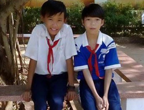 Hai học sinh nhặt được 5,5 chỉ vàng, trả lại người mất