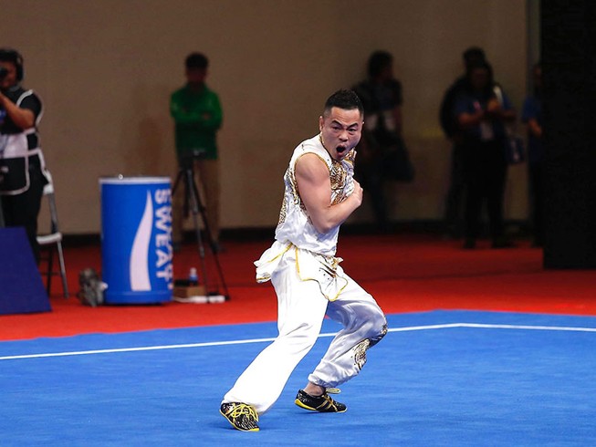 Võ sĩ kỳ cựu Phạm Quốc Khánh đoạt huy chương vàng nam quyền nam tại SEA Games 30.