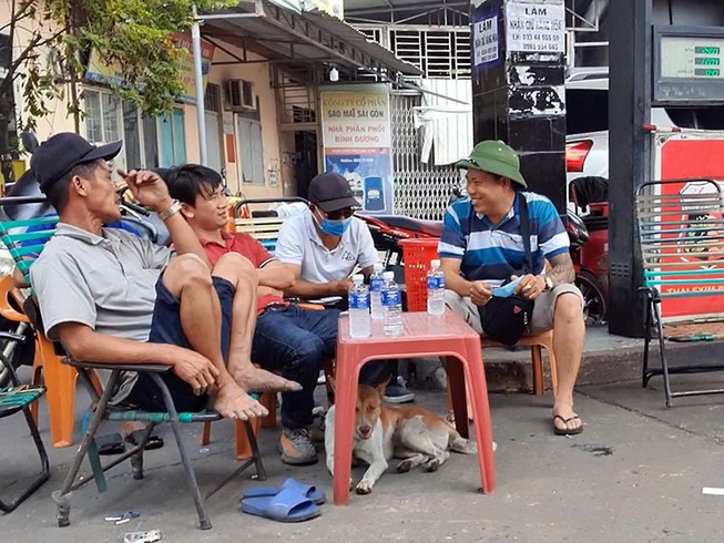 Biến cây xăng thành bến cóc để thu tiền ở ga Sóng Thần