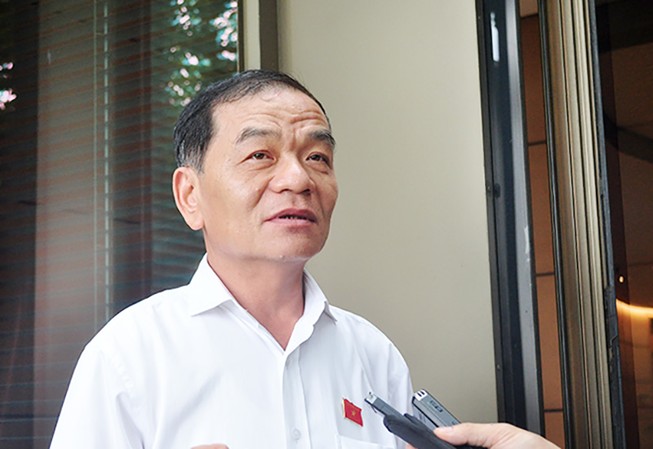 Sai phạm trong bổ nhiệm người nhà: Cần xử lý hình sự
