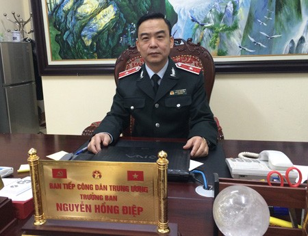 Công dân khiếu kiện nhổ nước bọt, đuổi đánh cán bộ tiếp dân