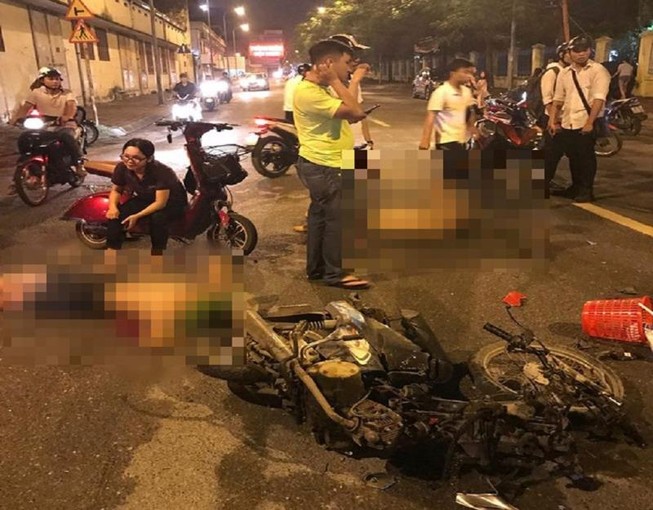 2 thanh niên say rượu tông xe vào cô gái mang bầu