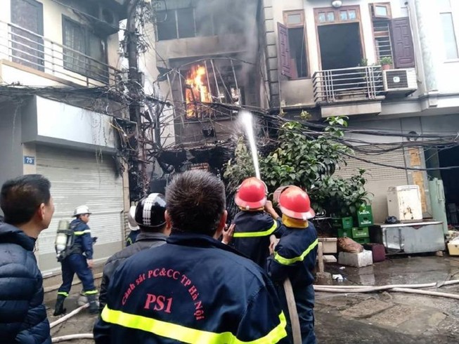 Sau hỏa hoạn gần trụ sở VFF, Hà Nội lại có cháy lớn