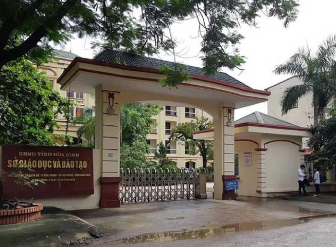 Bộ Công an khởi tố tội nhận hối lộ vụ gian lận điểm ở Hòa Bình