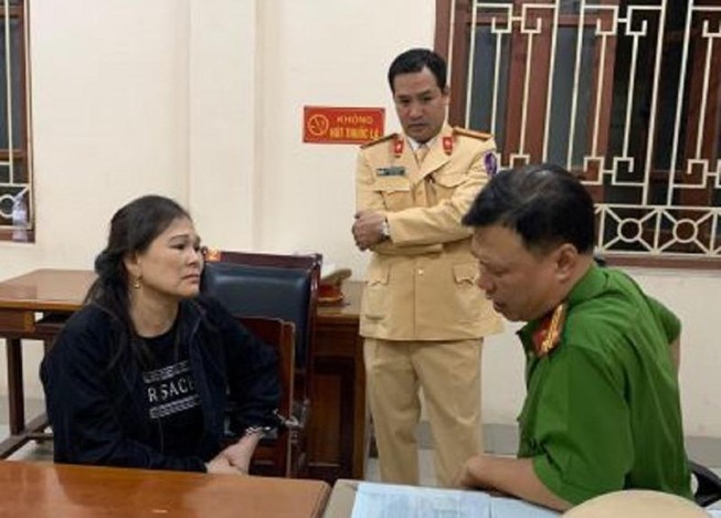 Mang theo 5 bánh heroin, xin hối lộ CSGT 1 tỉ đồng