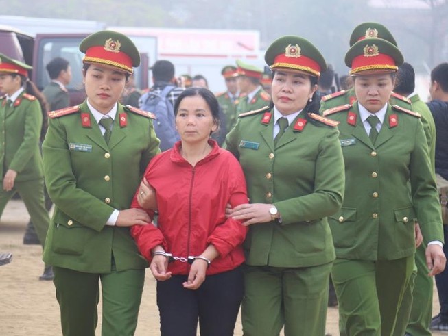 Xử vụ nữ sinh giao gà: Lại thêm bị cáo kêu oan