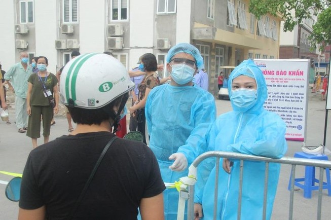 Thêm 2 ca COVID-19 ở TP.HCM, dương tính sau 20 ngày nhập cảnh