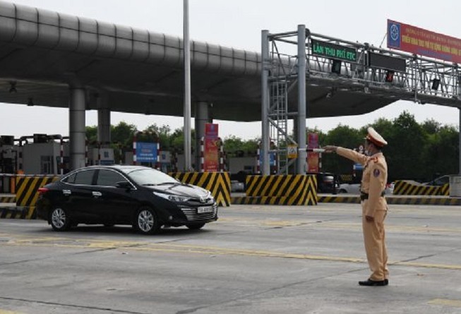 Xử nghiêm vi phạm giao thông, không nể nang ngày Tết