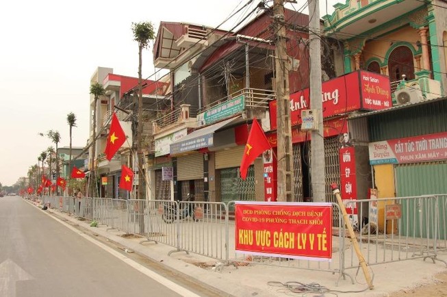 Thêm 8 ca COVID-19, chín tỉnh đã 14 ngày không có ca mới