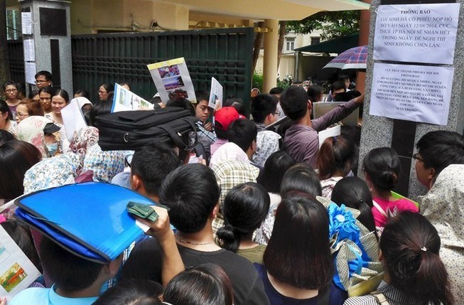 Hà Nội: Loại bỏ cán bộ kém, nghiêm túc thi tuyển công chức