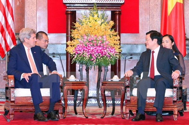 Chủ tịch nước: Đề nghị Hoa Kỳ sớm bỏ cấm vận vũ khí sát thương