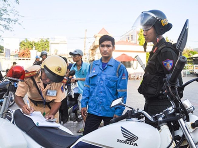 Khi nào huy động lực lượng khác tuần tra giao thông?