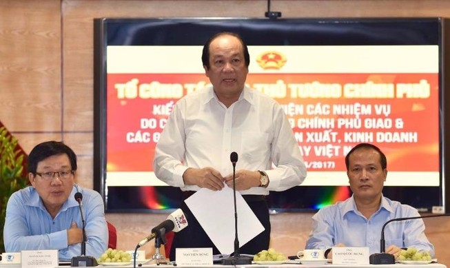 “Một Chính phủ lo lắng bằng một kho người làm“