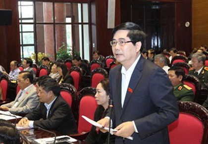 Bộ trưởng NN&PTNT kêu gọi dân không ăn tiết canh