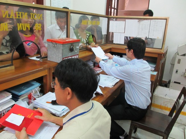 Năng lực kém đừng “mơ” làm công chức