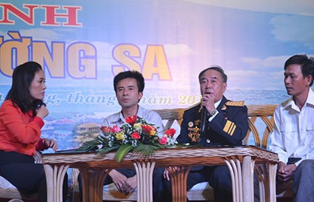 Giao lưu “Nghĩa tình Hoàng Sa, Trường Sa”: “… Những người chưa bao giờ khuất”