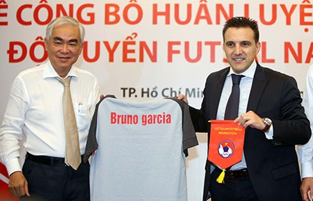 Mệt mỏi vì phải “giải trình”