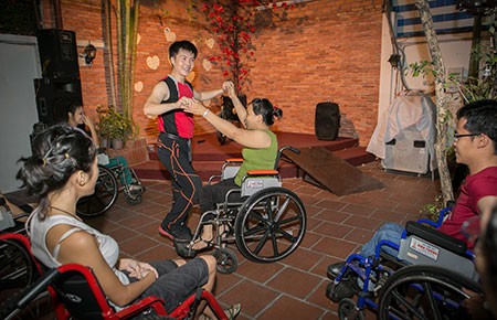 Khiêu vũ trên xe lăn: Vũ điệu của giấc mơ